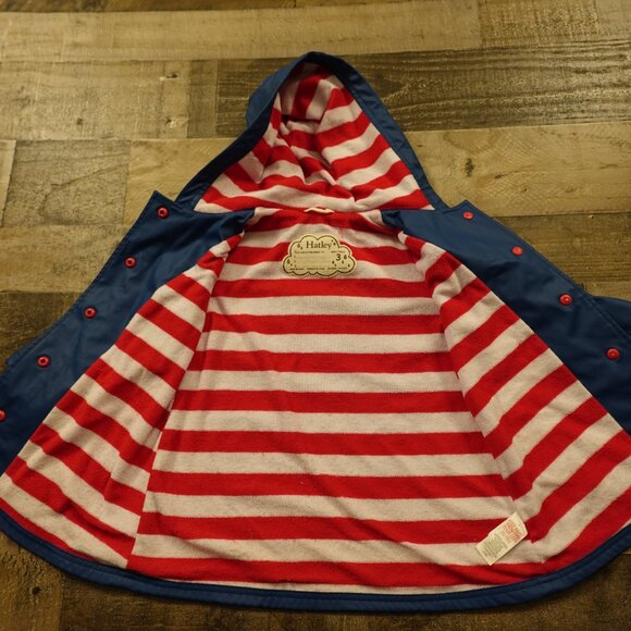 Hatley Girls' Classic Rain Jacket Size 3 Blue with Red Stripe Lining - Picture 6 of 9
